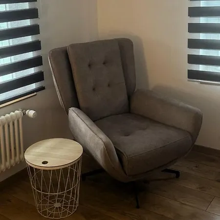 Neu Renovierte Grosse In Der Stadt *